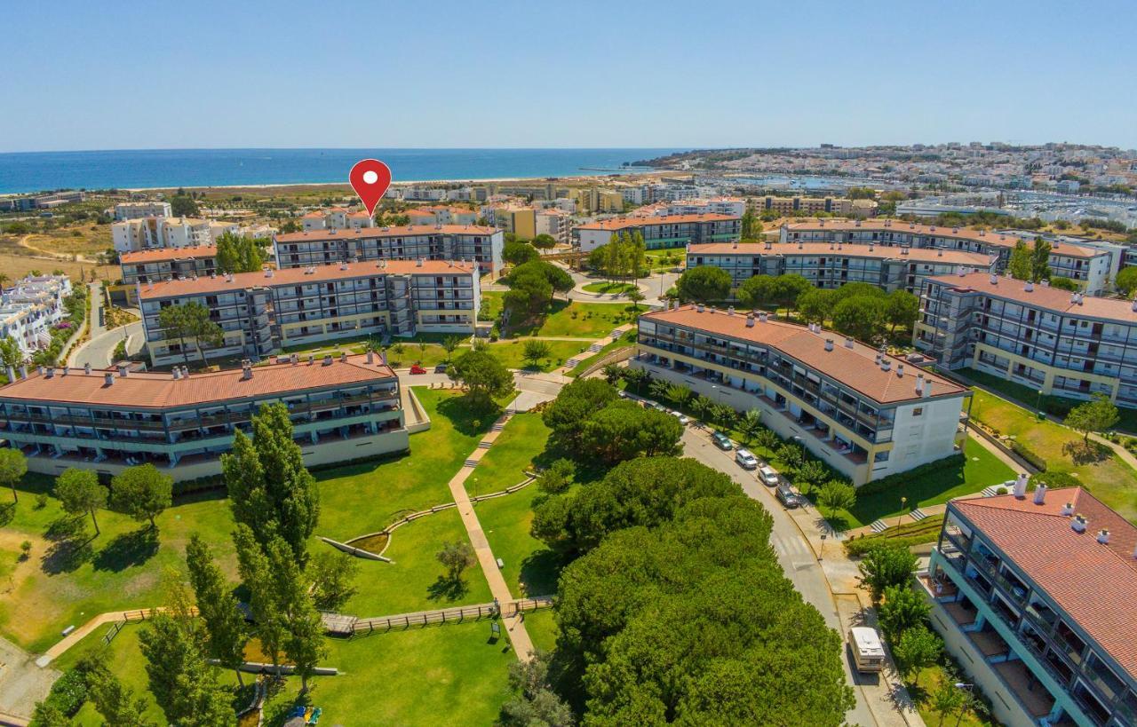 B46 - Marinapark Apartment With Seaview Лагос Екстериор снимка
